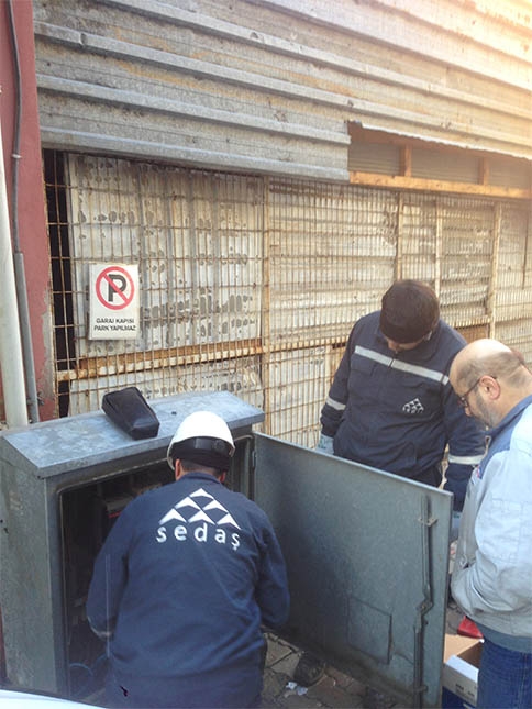 PTT Sokak'ta Elektrik Sorunu Çözüldü