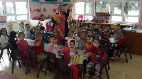 
Başkan Akcan'dan Geleceğin Büyüklerine Ziyaret