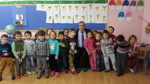 
Başkan Akcan'dan Geleceğin Büyüklerine Ziyaret