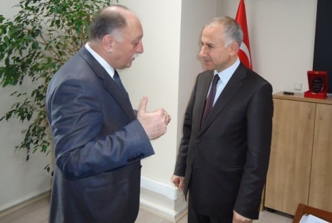 Bayraktar’dan Kaya’ya Ziyaret