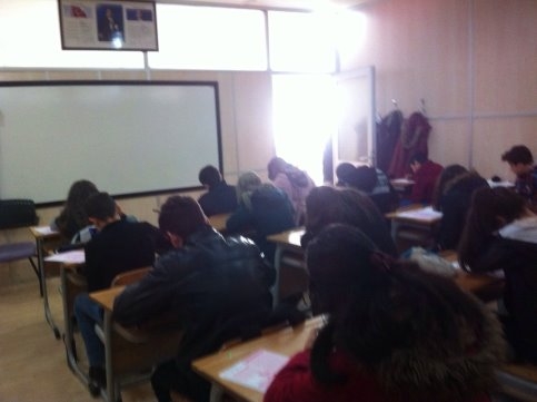 Akyazı Belediyesi Bilgi Ve Kültür Evinde Sınavlara Hazırlık Başarılı Bir Şekilde Devam Ediyor