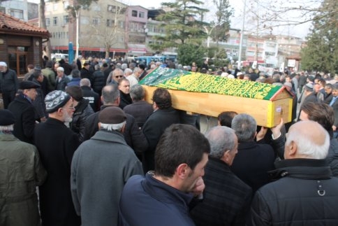 Başkan Eşi Türkan Temel Gözyaşlarıyla Defnedildi