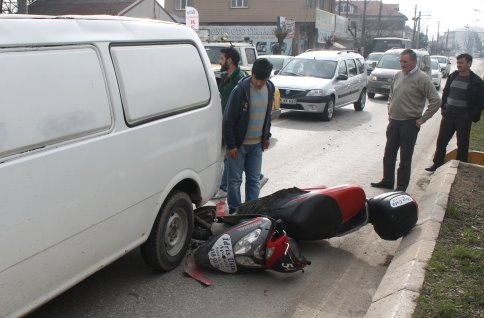 Motosiklet Kazasında Sürücü Hafif Yaralandı