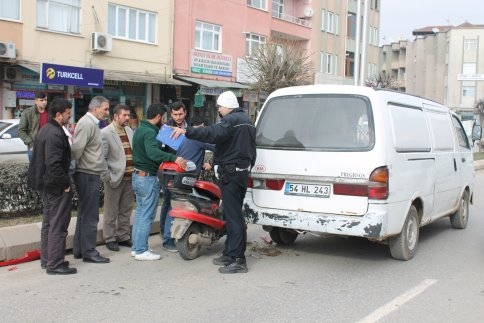 Motosiklet Kazasında Sürücü Hafif Yaralandı