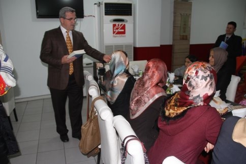 Başkan Akcan Taşburun Kız Kuran Kursu Öğrencileri İle Buluştu