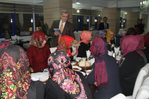 Başkan Akcan Taşburun Kız Kuran Kursu Öğrencileri İle Buluştu