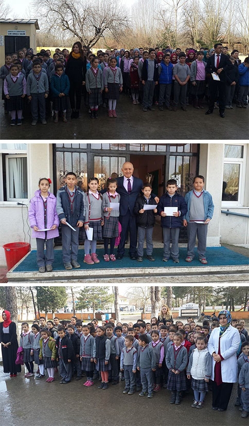 Öğrenciler Karnelerini Aldı