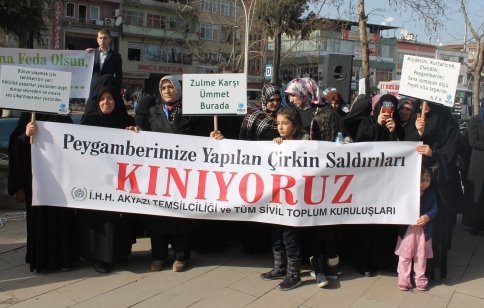 Peygamberimize Yapılan Hakeret’e Dik Duruş Sergilendi