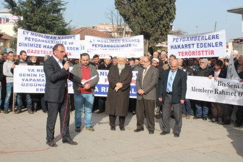 Peygamberimize Yapılan Hakeret’e Dik Duruş Sergilendi