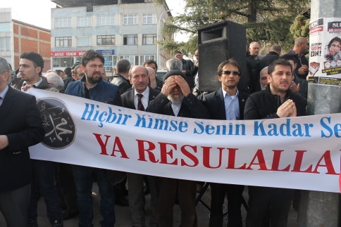 Peygamberimize Yapılan Hakeret’e Dik Duruş Sergilendi