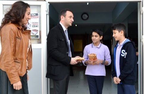 EREN AYTAÇ TEOG SINAVINDA 120 SORUYU DA BİLEREK TÜRKİYE VE AKYAZI BİRİNCİSİ OLDU