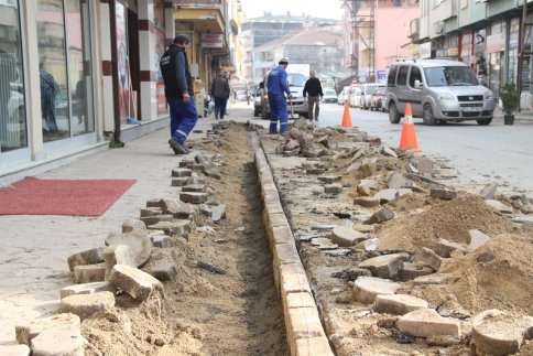 Yağcılar Caddesinde Kilitli Parke Çalışması