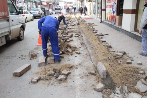 Yağcılar Caddesinde Kilitli Parke Çalışması