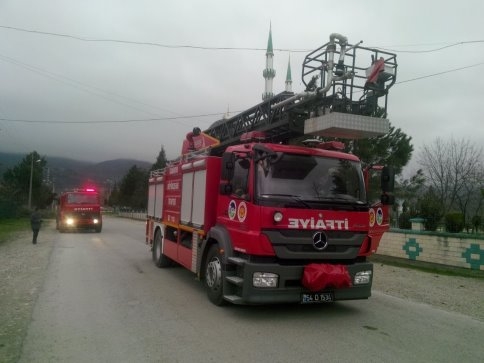 Bahçede Yakılan Ateş Paniğe Neden Oldu