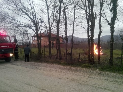 Bahçede Yakılan Ateş Paniğe Neden Oldu
