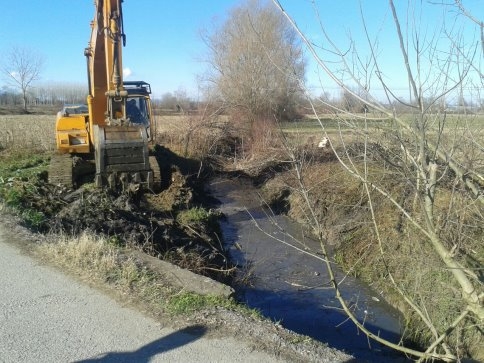 Dere Yataklarında Sel Önleyici Temizlik Çalışmaları Sürüyor