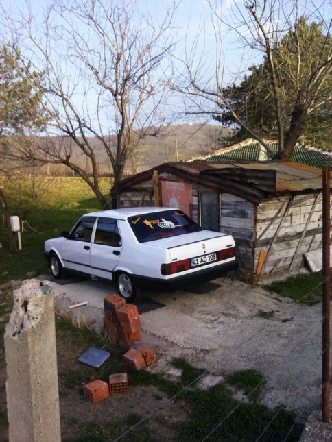 Rüzgar Garajı Uçurdu