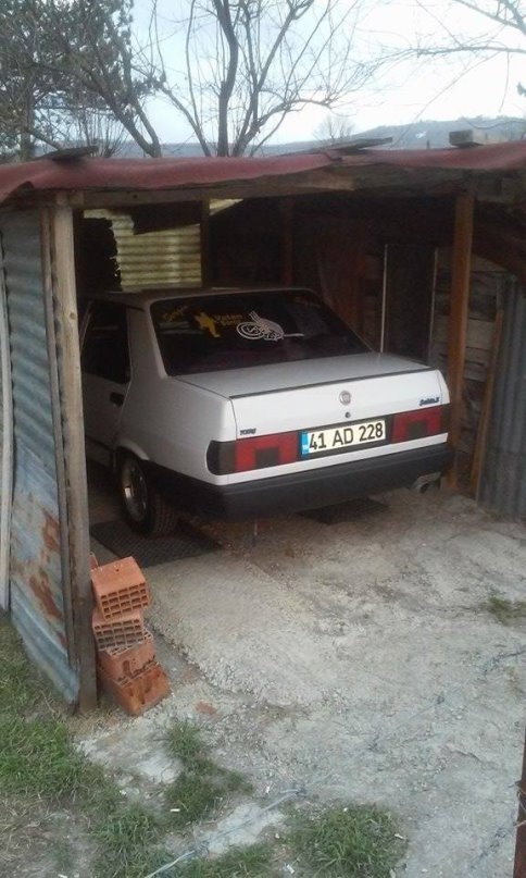 Rüzgar Garajı Uçurdu