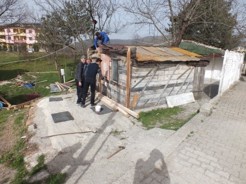 Rüzgar Garajı Uçurdu