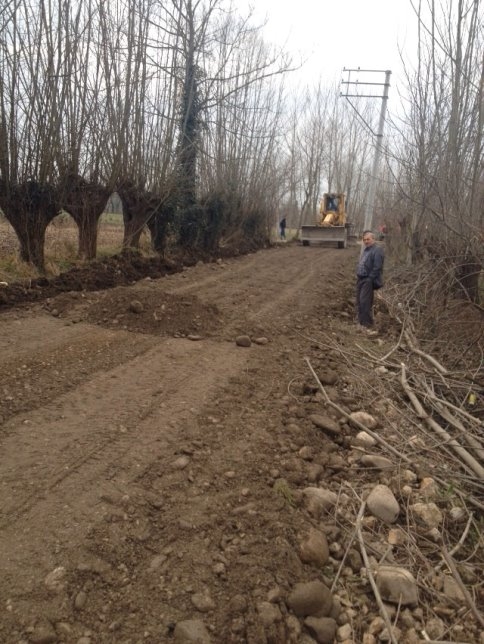 Akyazı Belediyesi’nden Düz Yazı Mahesine Parsel Yol