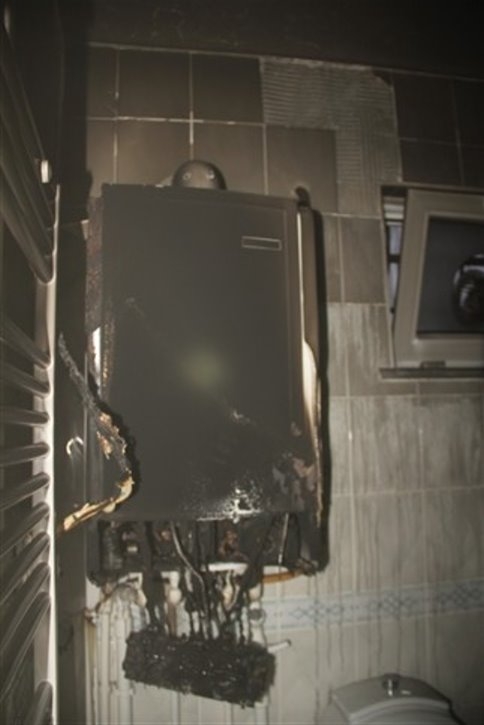 Dikkatli Komşu Bir Evi Kül Olmaktan Kurtardı