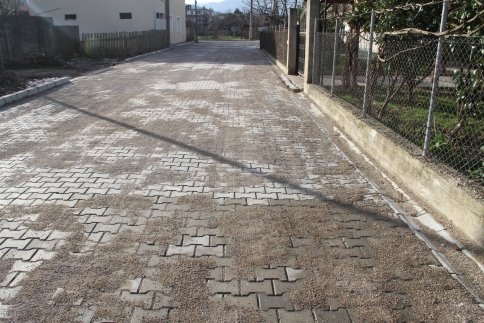 İnönü Mahesinde Kilitli Parke ve Yol Genişletme Çalışmaları Tamamlanıyor