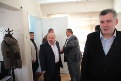 MHP Akyazı ilçe teşkilatı muhtarlar derneğini ziyaret etti.