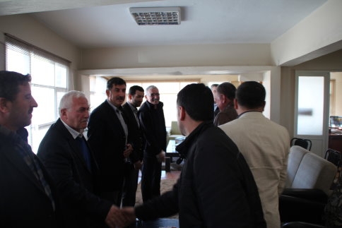 MHP Akyazı ilçe teşkilatı muhtarlar derneğini ziyaret etti.