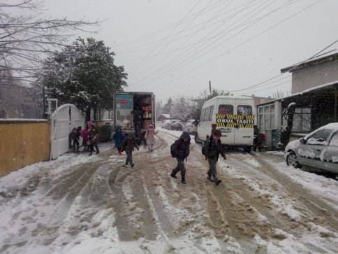 İlçede Beklenen Kar Yağışı Başladı