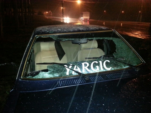 Yaşlı kadına araba çarptı