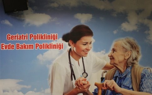 Yaşlı Dostu Hastane Projesi Hayata Geçirildi