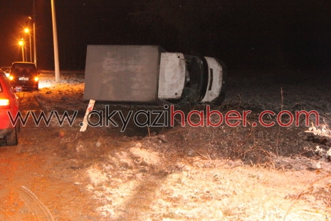 Gizli Buzlanma Sonucu Kayan Araç Takla Attı