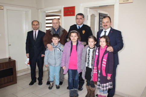 Minik Yürekler Bal’a Teşekkür Ettiler