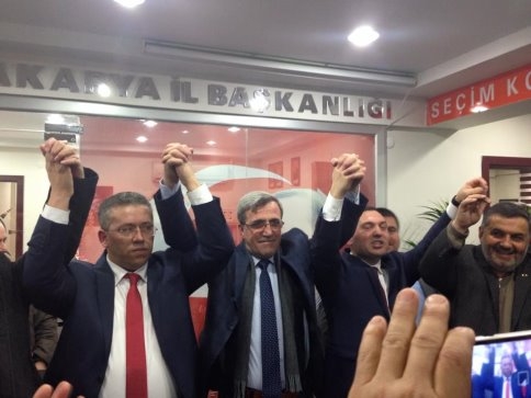 Akyazılı Avukat Ali Ateş, Milletvekilliği Aday Adaylığı Başvurusunu Yaptı