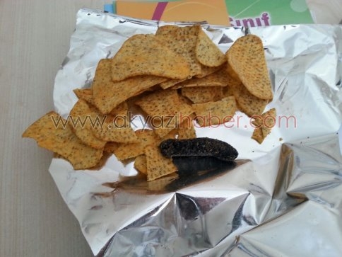 BAKIN İÇİNDEN NE ÇIKTI! Cips Paketinin İçinden Çıkan Şok Etti!