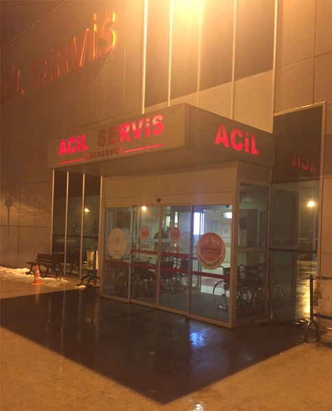 Tüfekle Vurulan 24 Yaşındaki Genç Hastaneye Kaldırıldı.