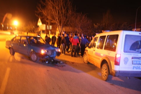 Trafik Kazası : 3 Yaralı