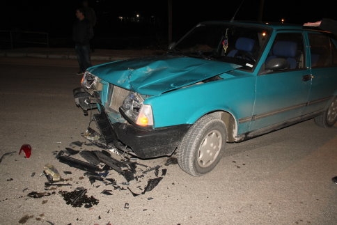 Trafik Kazası : 3 Yaralı
