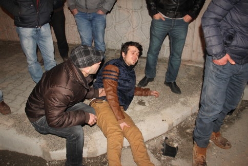 Trafik Kazası : 3 Yaralı