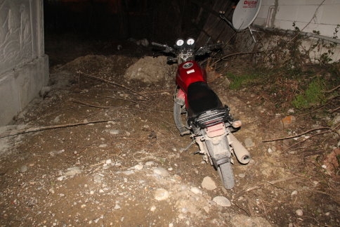 Trafik Kazası : 3 Yaralı