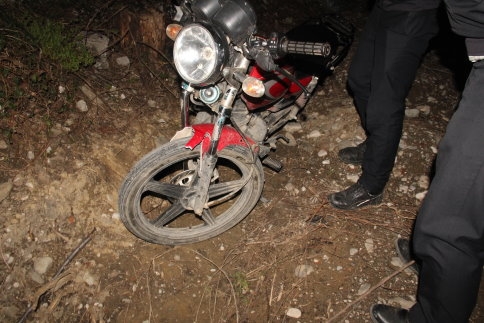 Trafik Kazası : 3 Yaralı