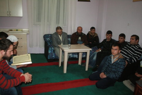 Taşburun Mahesinde Kış Sohbetleri Büyük İlgi Görüyor