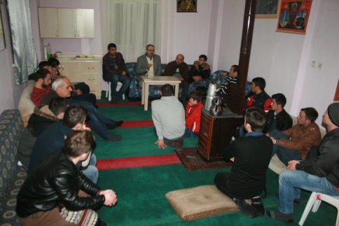 Taşburun Mahesinde Kış Sohbetleri Büyük İlgi Görüyor