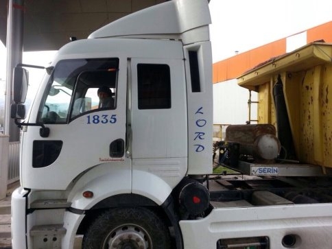 Tır'ın Dorsesindeki Kaçak Yolcu Doğaya Salındı