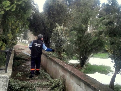 Mezarlık Bakımları ve Mezarlık Hizmetleri Aralıksız Devam Ediyor