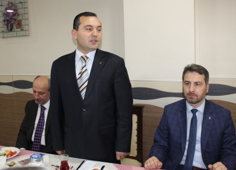 Akyazı’dan İllaki Bir Vekil Olsun 