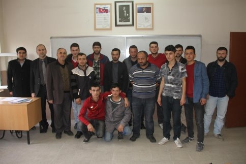 Akyazı Belediyesi Gaz Altı Kaynak Kursu İlk Mezunlarını Verdi.