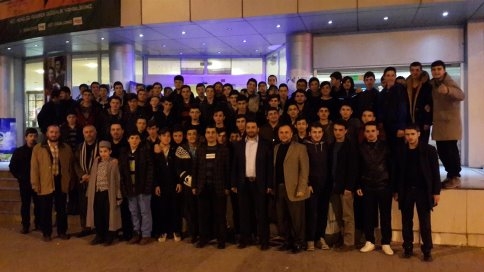 Akyazılı Gençlerden Kod Adı: K.O.Z’a Çıkartma