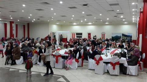 8 Mart Dünya Kadınlar Günü Yoğun Katılımla Kutlandı