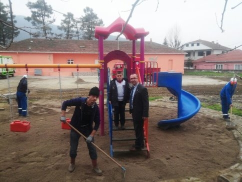 Akyazı Belediyesi Park Ve Bahçeler Müdürlüğü Hız Kesmiyor…